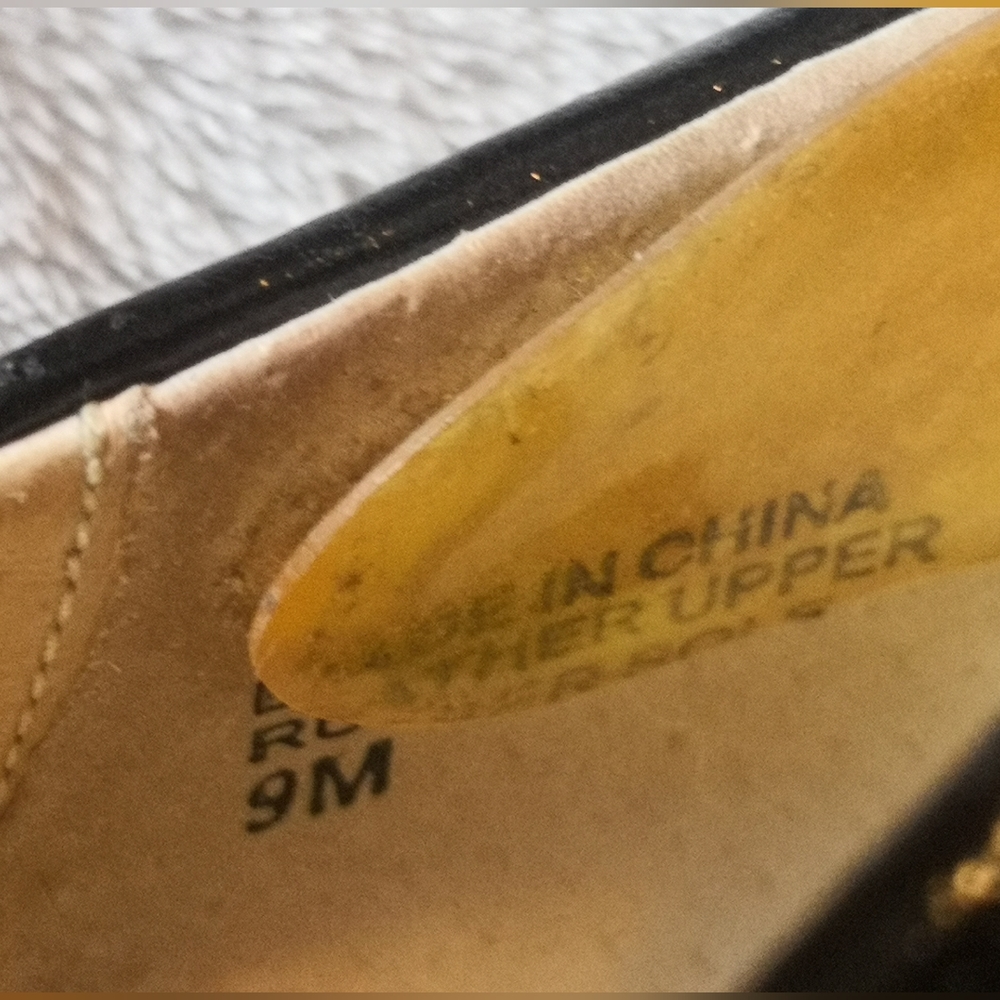 LAST CHANCE SALE Michael Kors sz 9 Platform Pump - Picture 4 of 15